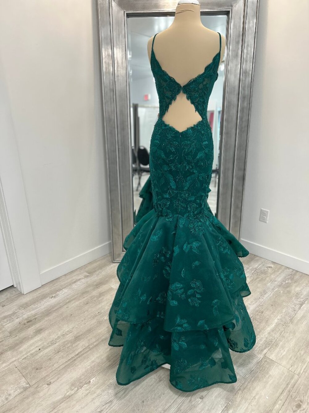 Ellie Wilde EW35062 Emerald Mermaid Prom Dress – Size 12 – New Store Sample - Picture 3 of 8